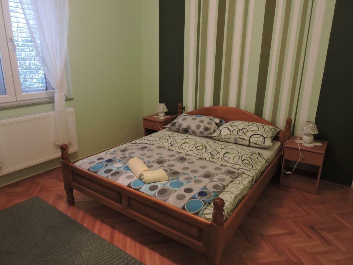 Perla Apartament *